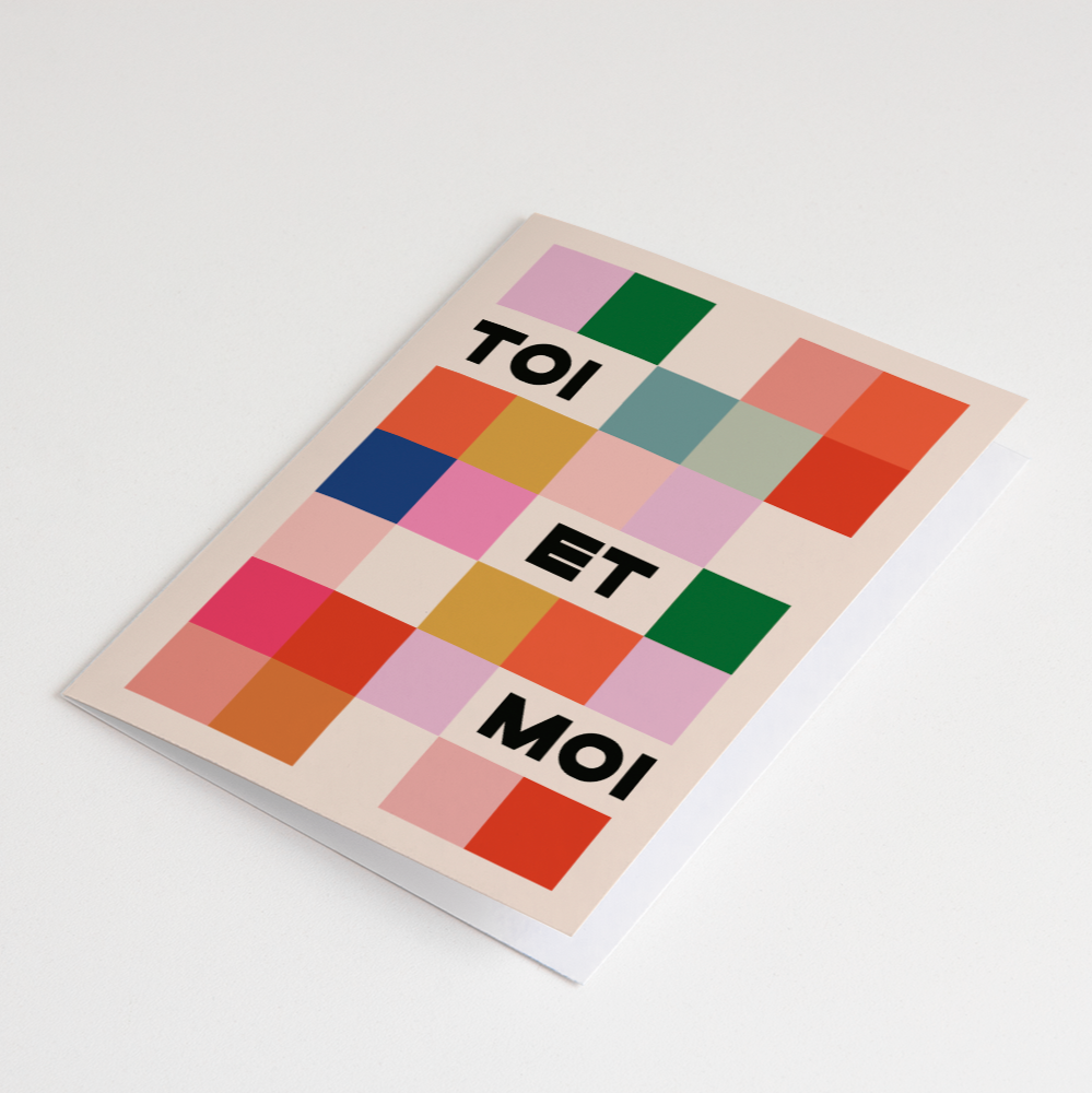 A Toi et Moi card lying on its back.